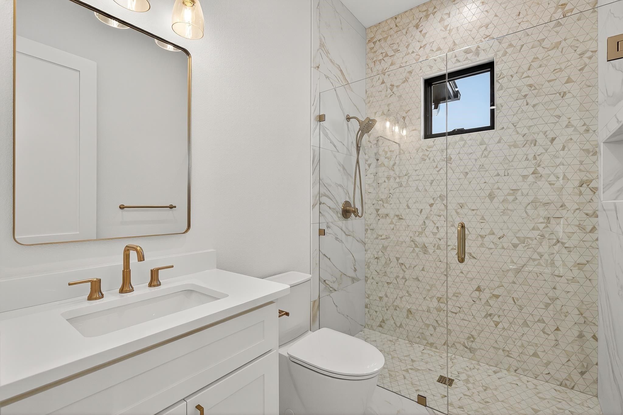 400 Emerald Way. Horseshoe Bay, TX 78657