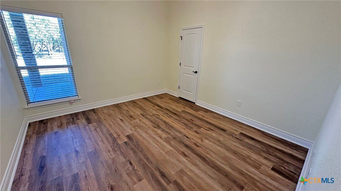 4237 Cool Basin Road. Kempner, TX 76539