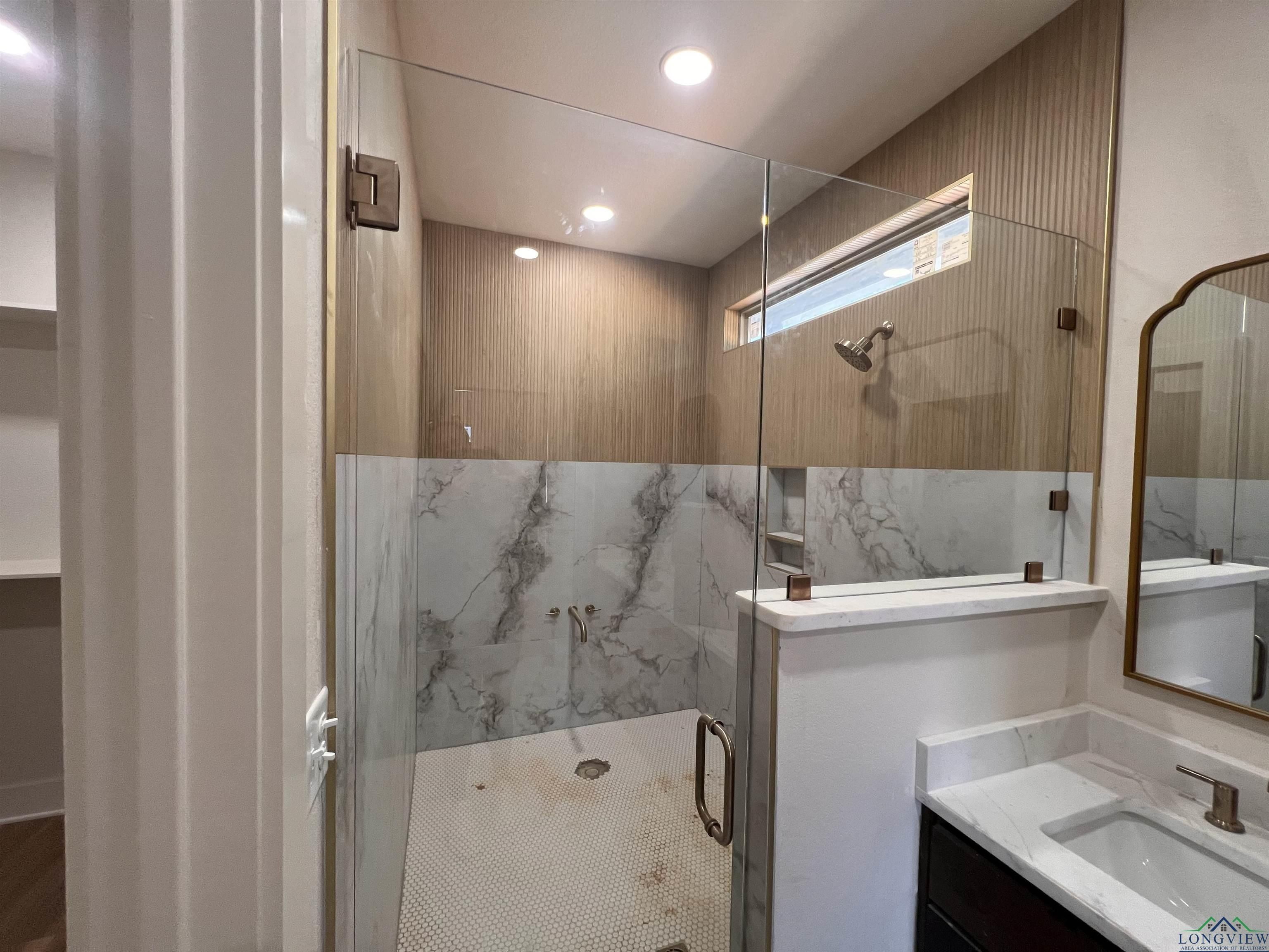 117 Cr 2204. Tatum, TX 75691