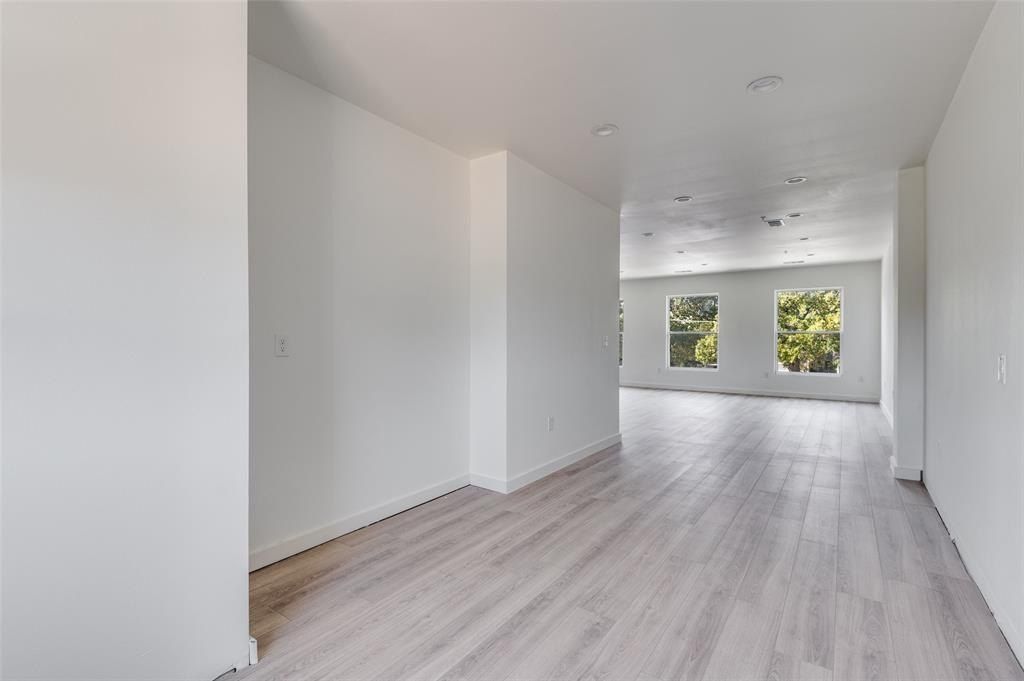 512 S Oconnor Road. Irving, TX 75060