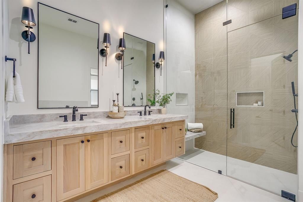 2026 Verona Drive. Weatherford, TX 76087