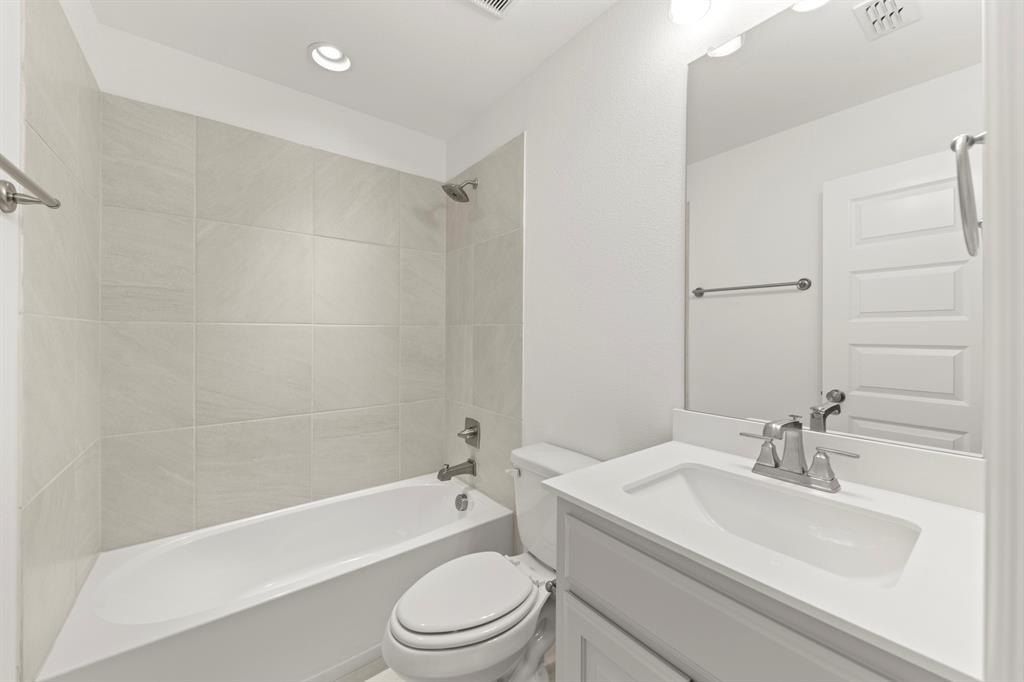 2320 Errol Street. Anna, TX 75409