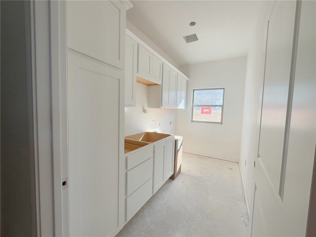 2405 Blessed Street. Corpus Christi, TX 78418