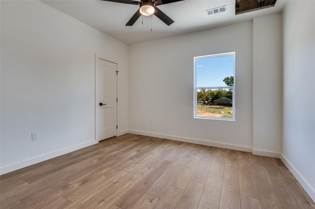 508 S Oconnor Road. Irving, TX 75060