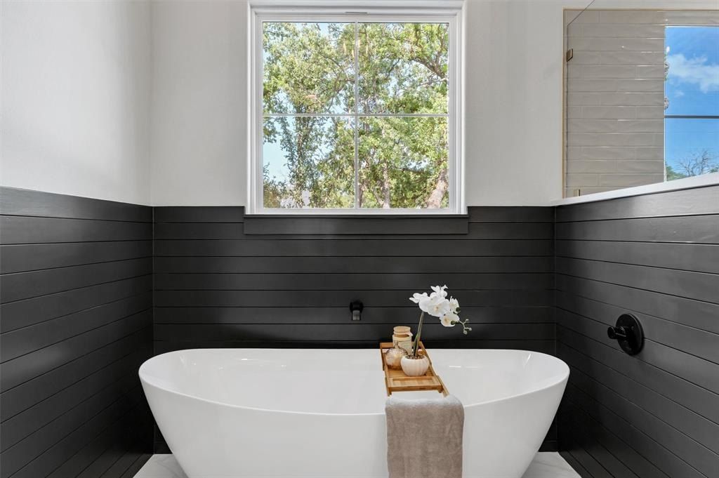 9001 Emma Court. Granbury, TX 76049