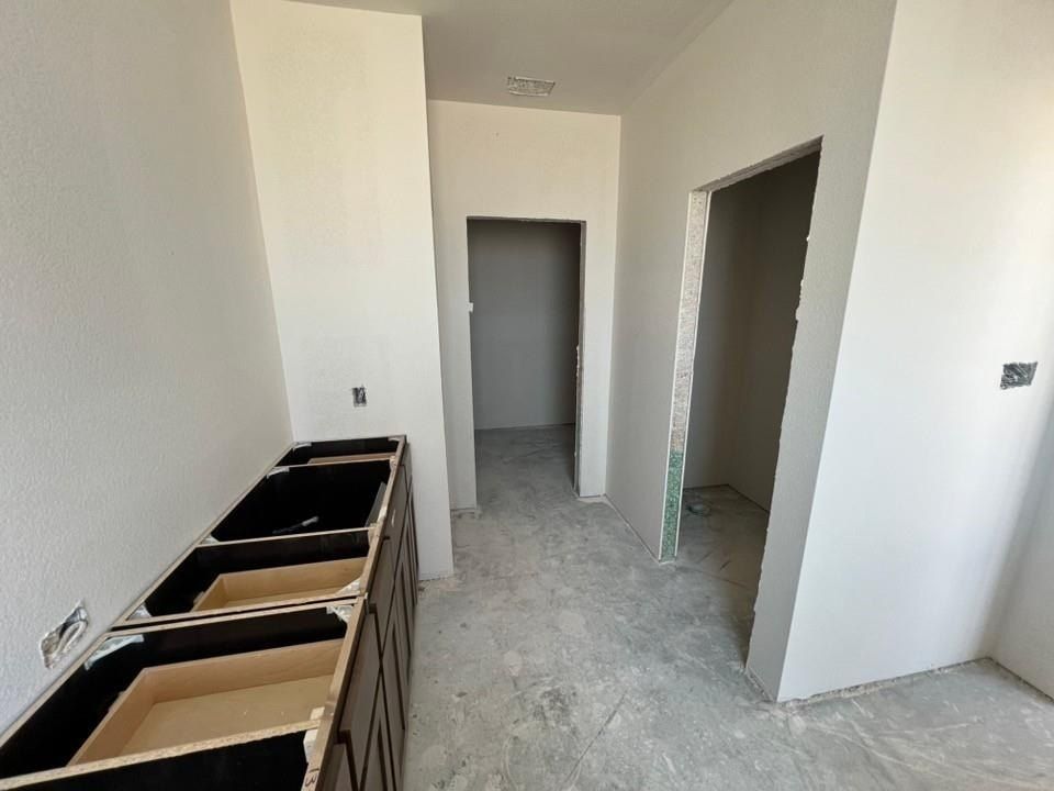 544 Waterford Park Boulevard. Weatherford, TX 76087