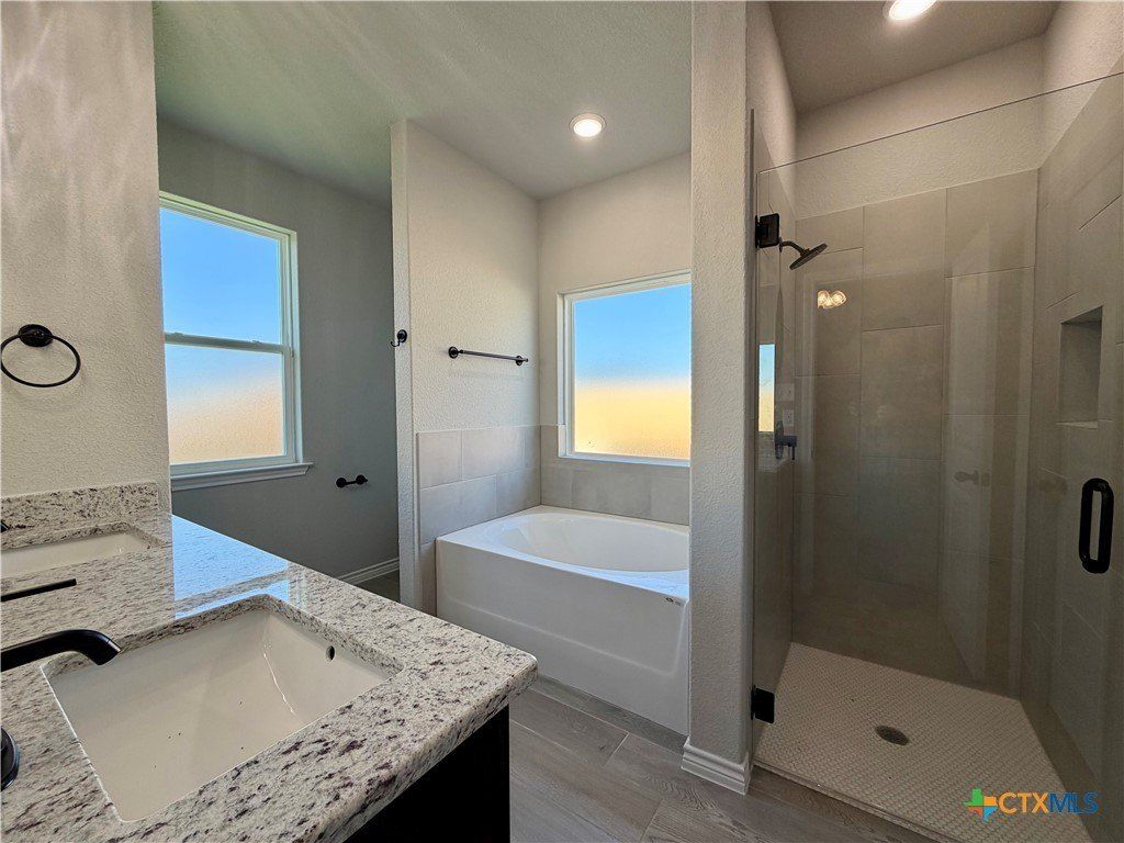 2566 Settlers Oak Drive. Belton, TX 76513