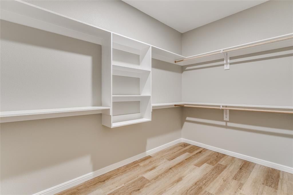 1616 Lindsey Street. Fort Worth, TX 76105