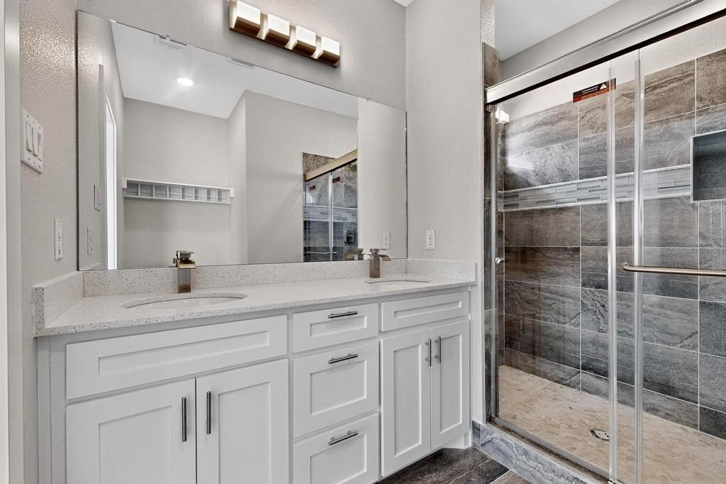 740 Section House Road. Ennis, TX 75119