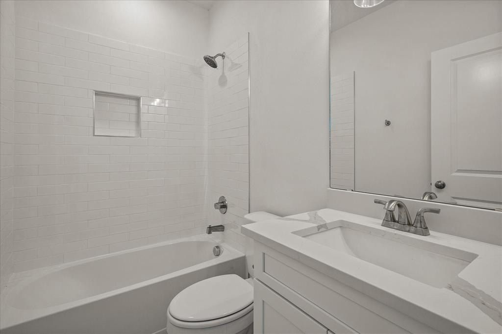 3232 Willow Road. Celeste, TX 75423