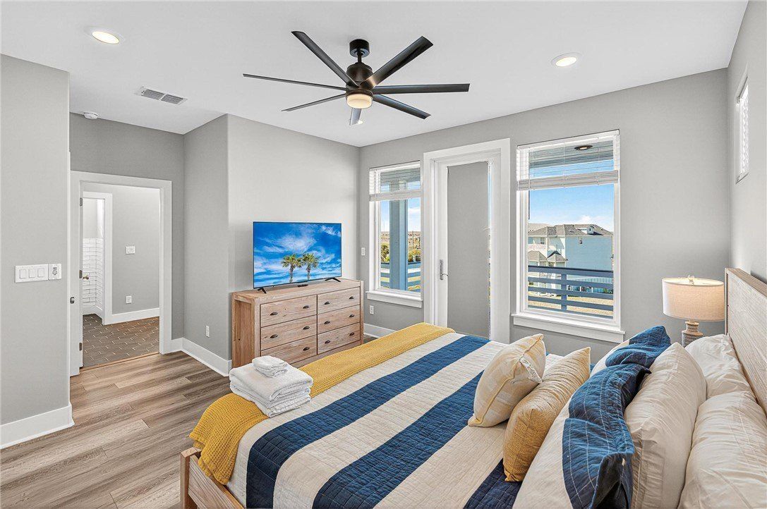 162 La Concha Boulevard Unit 31. Port Aransas, TX 78373