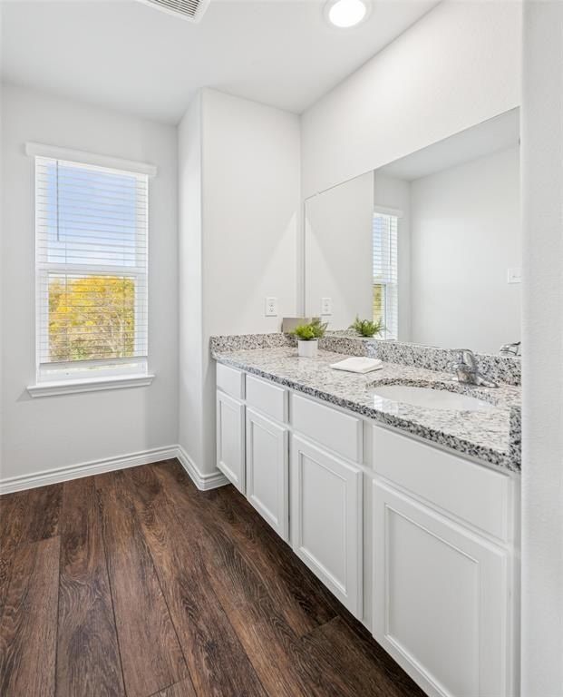 5712 Shore Point Trail. Fort Worth, TX 76119