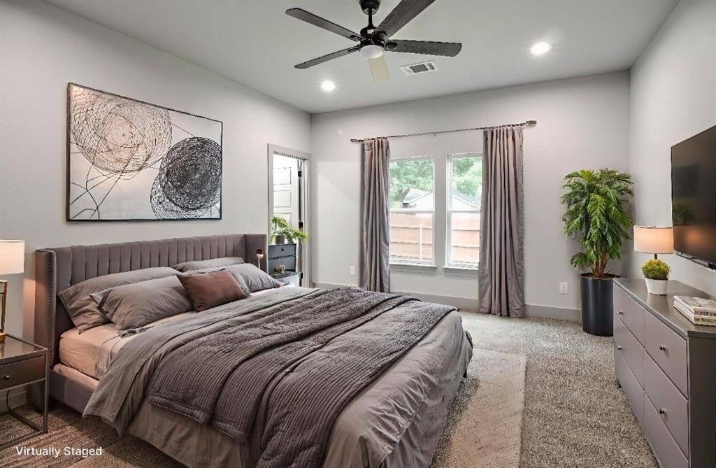 1015 Holiday Drive. Sherman, TX 75090