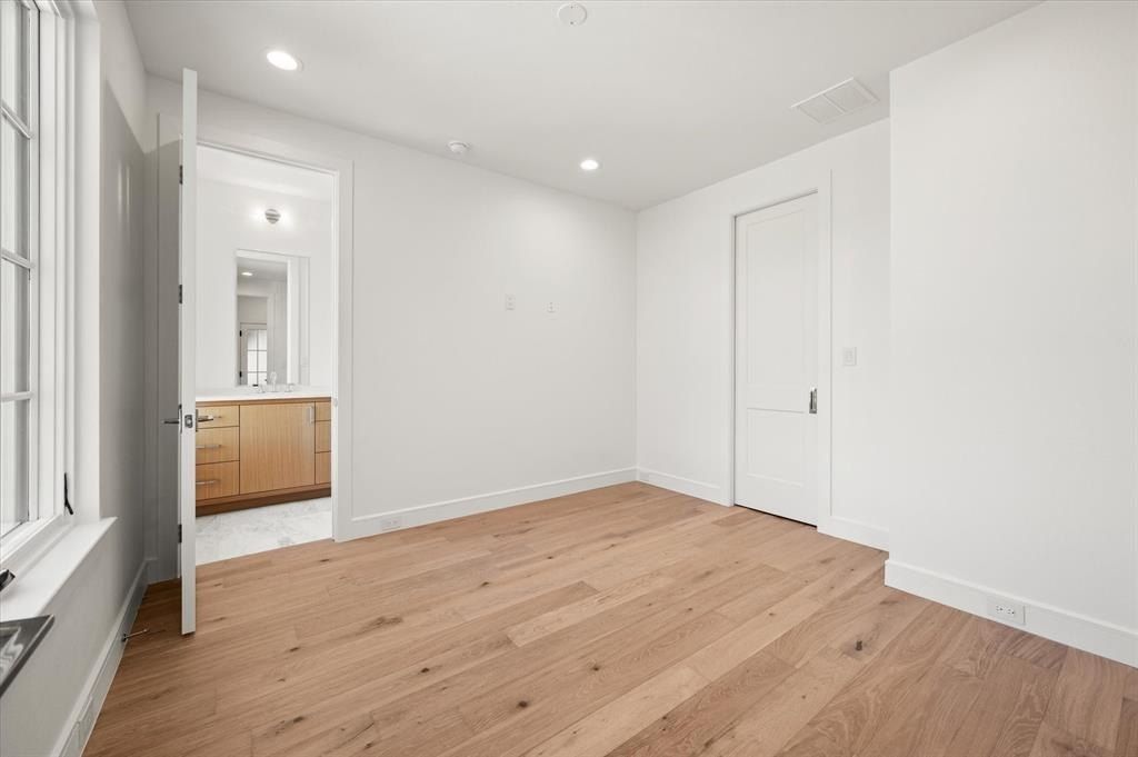 2955 Sunset Boulevard. Argyle, TX 76226