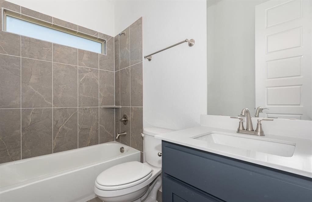 6048 Mango. Sanger, TX 76266