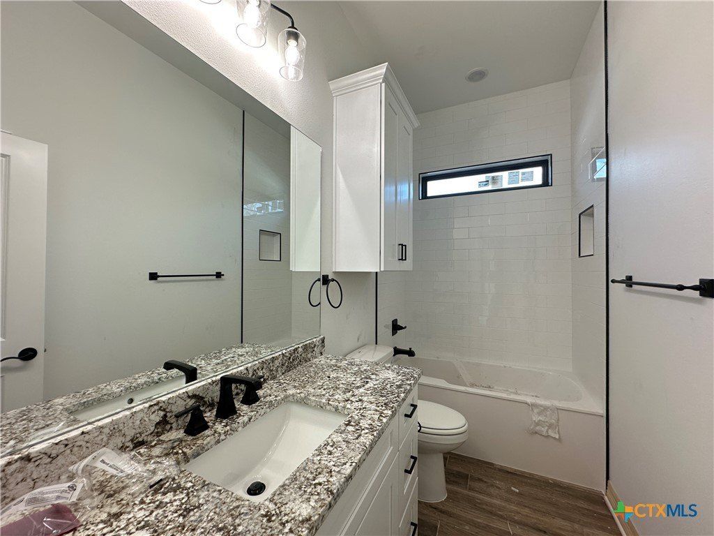 818 Eagle Heights Drive. Salado, TX 76571