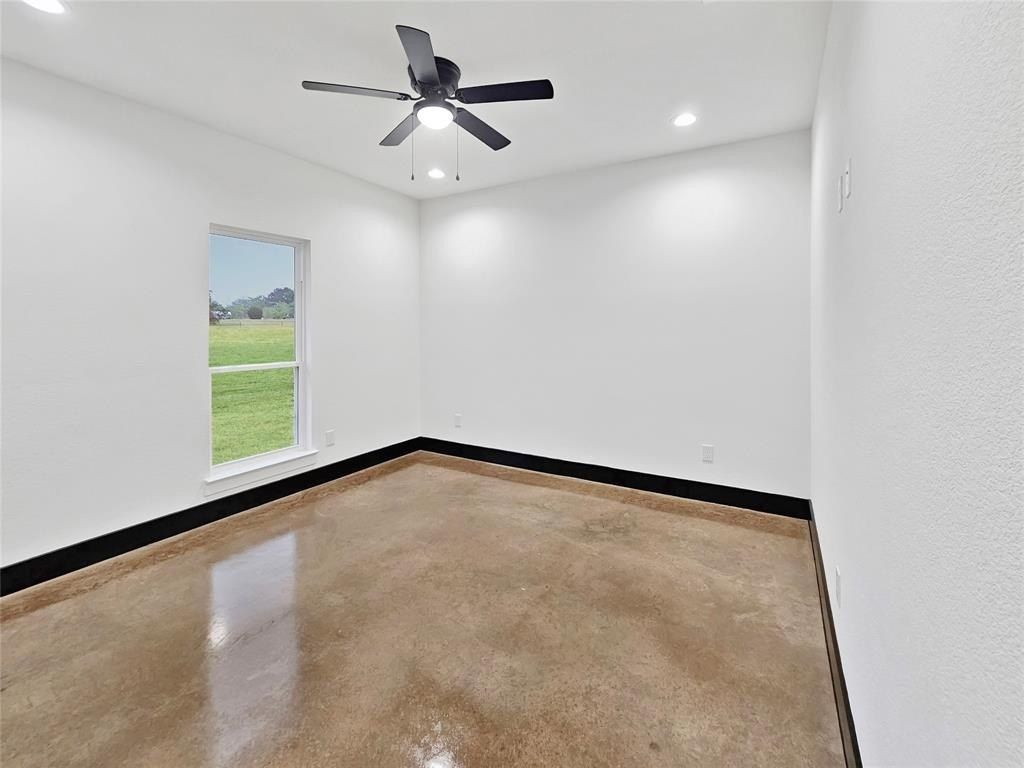 35857 Fm 47. Mabank, TX 75147