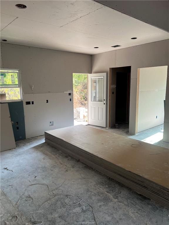 511 Hall Street. Bryan, TX 77803