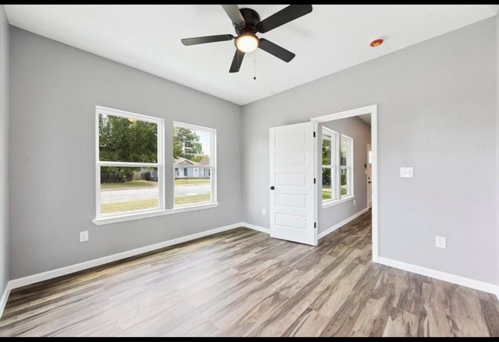 1615 E Hattie Street. Fort Worth, TX 76104