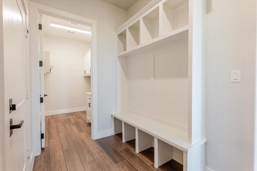 1017 Paradise Parkway. Poolville, TX 76487