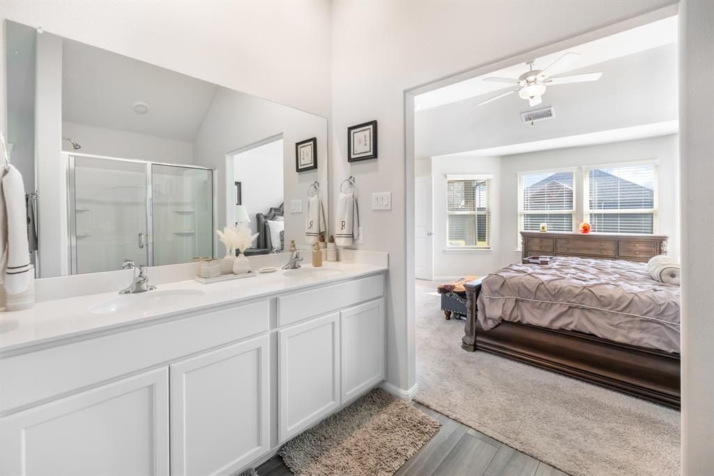 7518 Prairie Holly Lane. Venus, TX 76084