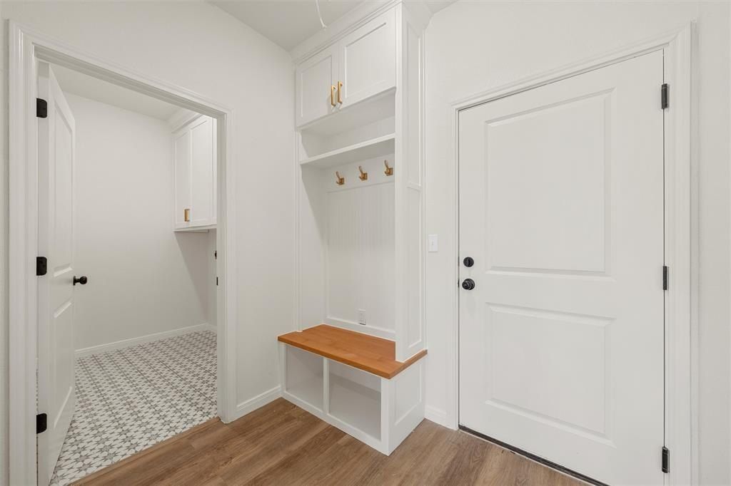 920 Gallant Fox Road. Hewitt, TX 76643