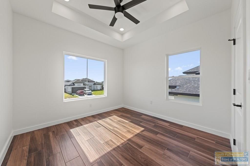 111 Heron Dr. Los Fresnos, TX 78566