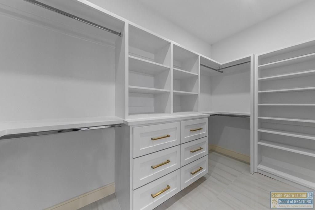 6999 Heritage Oak Dr. Brownsville, TX 78526