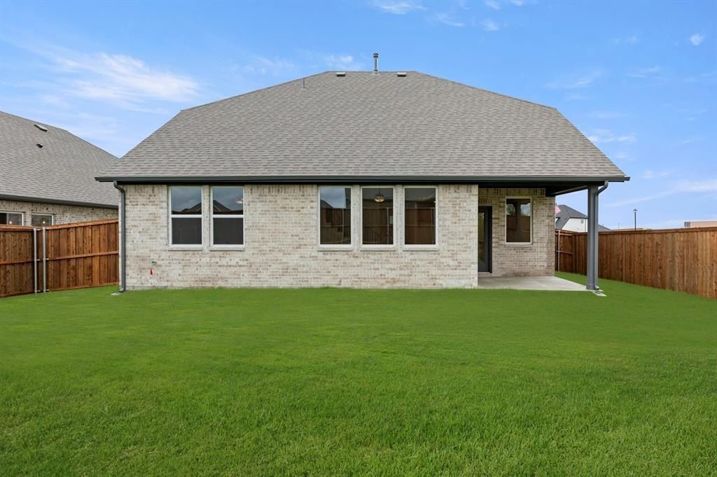 2902 Hanscom Street. Forney, TX 75126