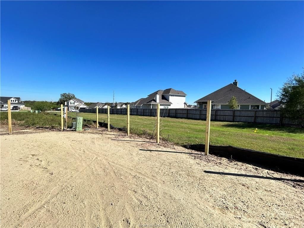 3180 Margaret Rudder. Bryan, TX 77808