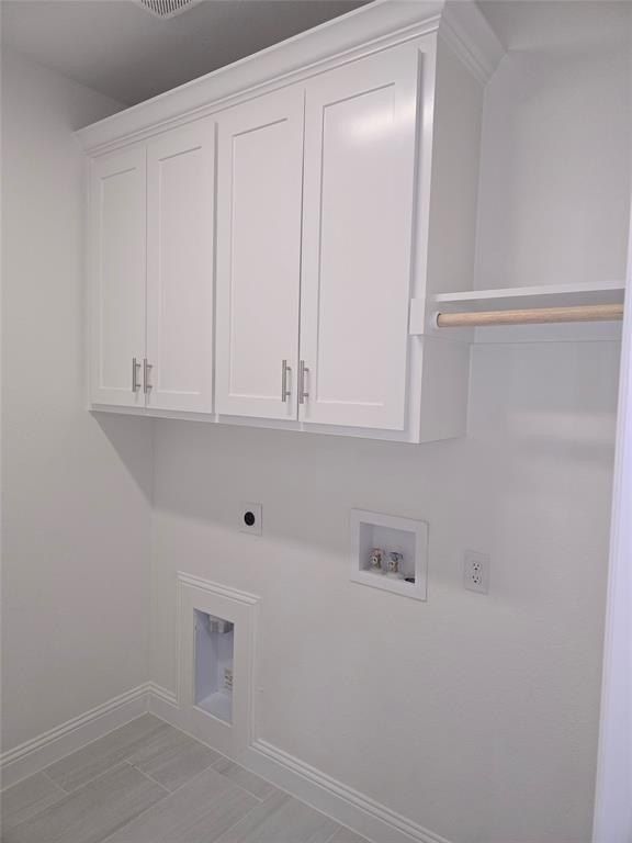 5812 Oakdale Drive. Fort Worth, TX 76119