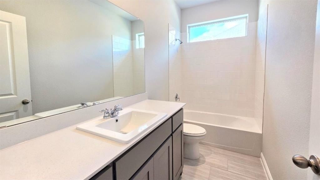 661 Harvey Street. Grandview, TX 76050