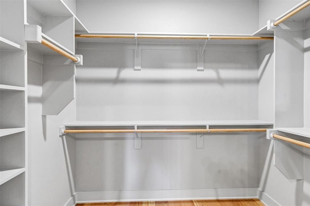 1010 Mustang Trail. Granbury, TX 76049