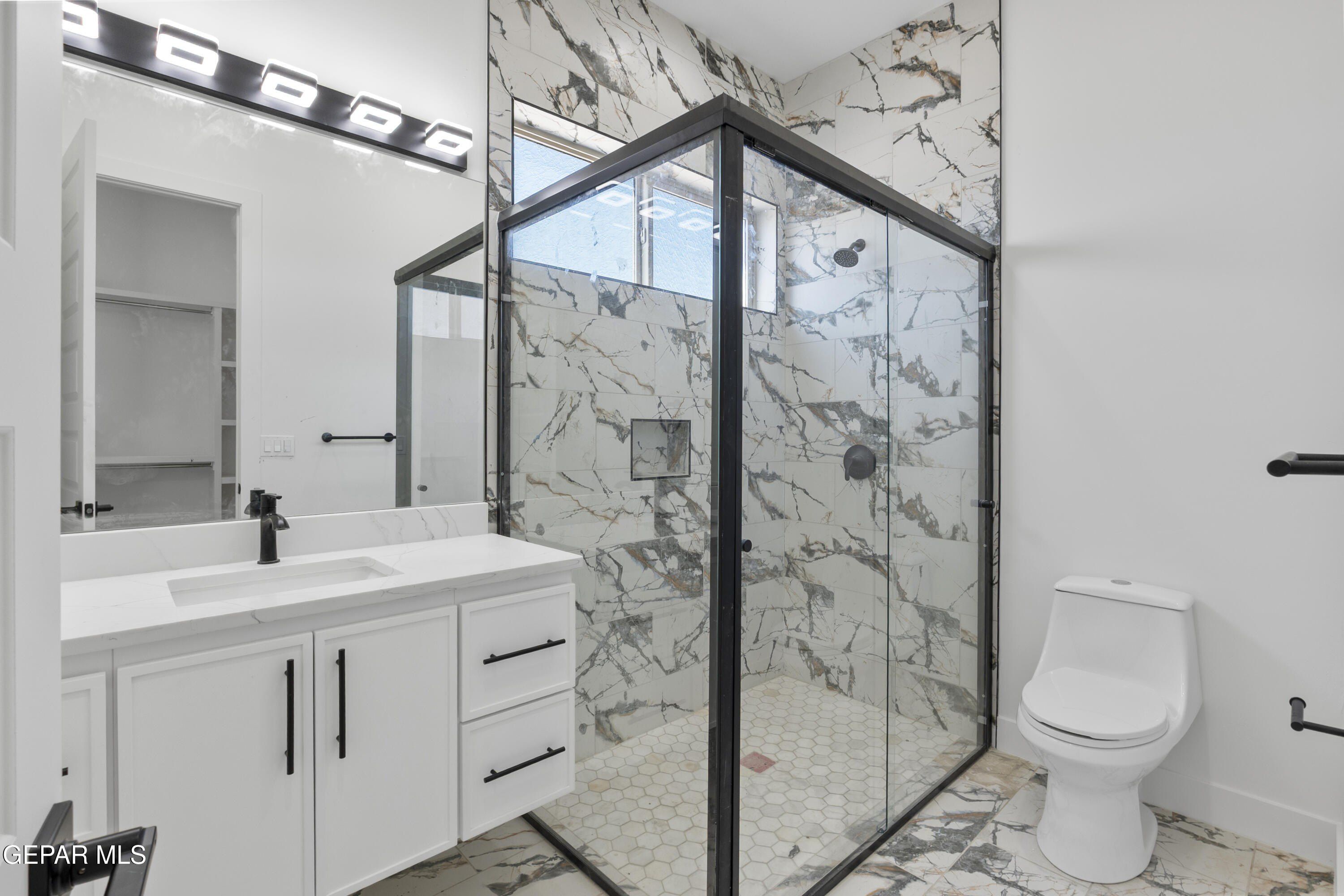 5659 Rio Bonito Circle. El Paso, TX 79932