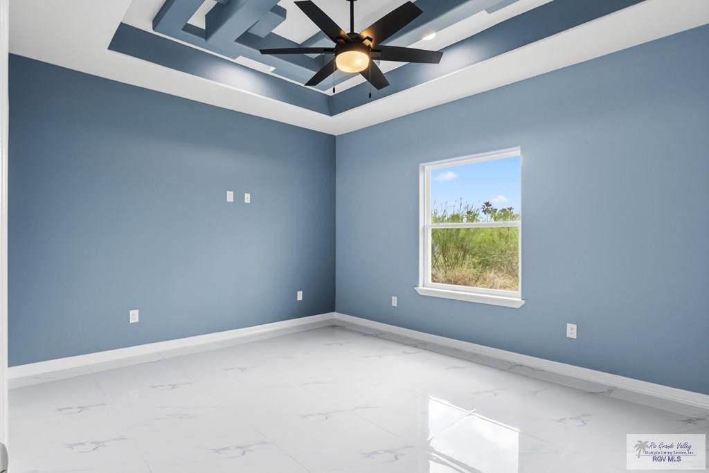 359 Valle Alto Dr. Los Fresnos, TX 78566