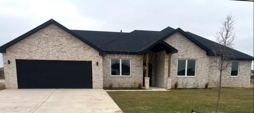 32 Buckston Drive. Canyon, TX 79015