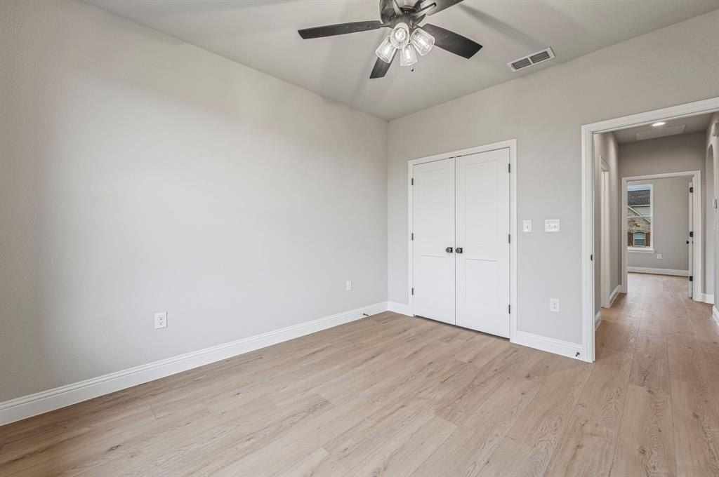 104 Skyline Drive. Glen Rose, TX 76043