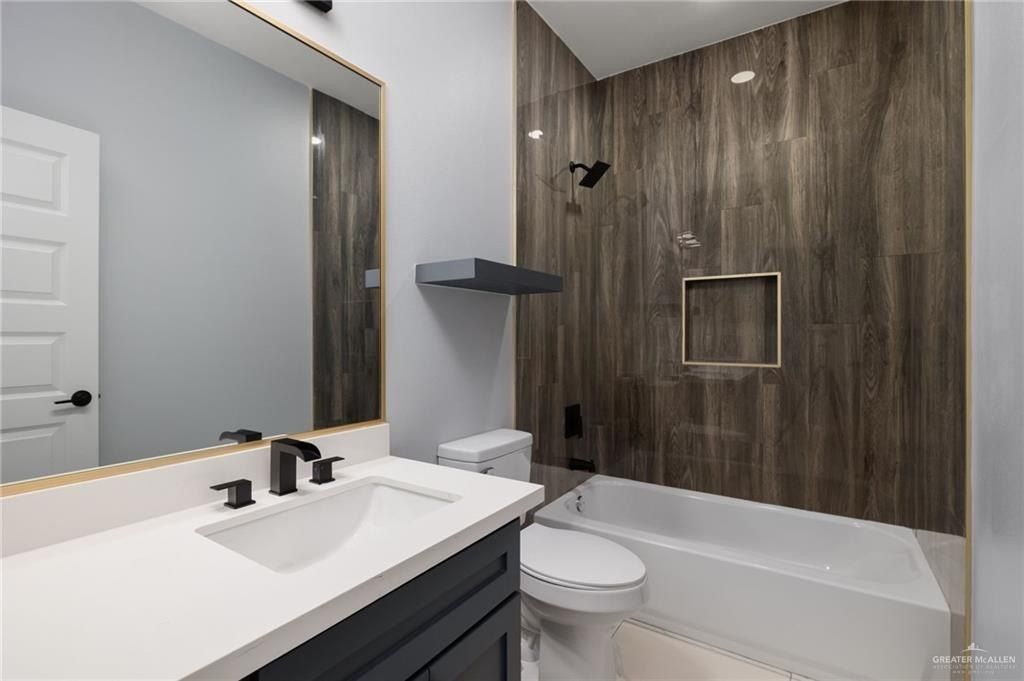 17857 Redwood Street. Harlingen, TX 78552