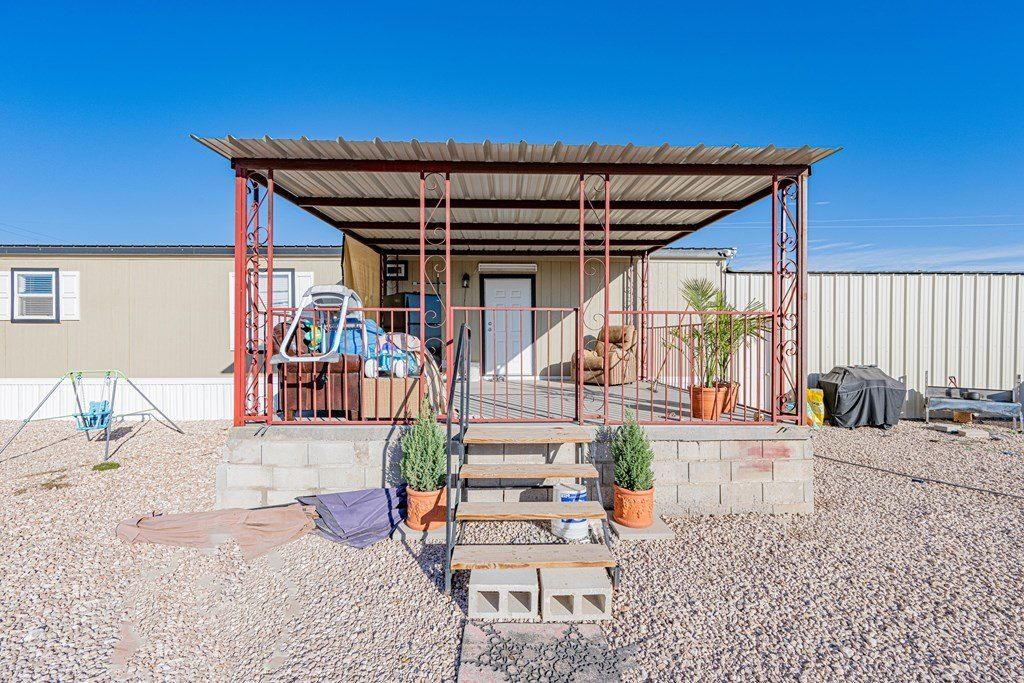 2120 Bowie St. Midland, TX 79705