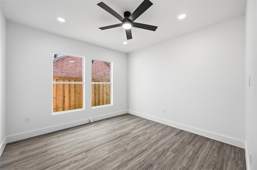 2618 Gooch Street. Dallas, TX 75241