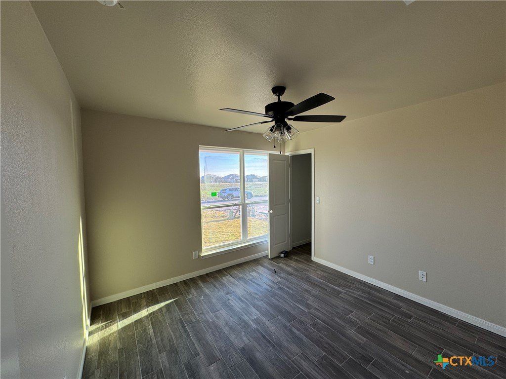 2552 Cowgirl Trail. Belton, TX 76513