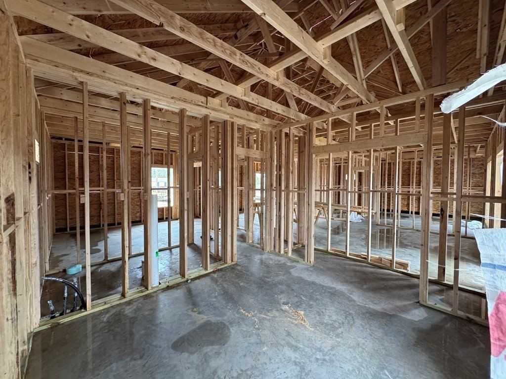 102 Winchester. Eagle Pass, TX 78852