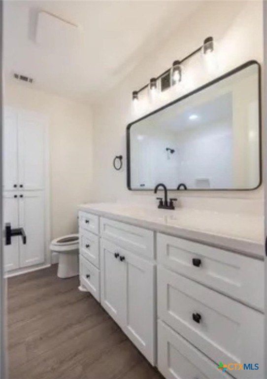 1596 Dairy Way. Gholson, TX 76705