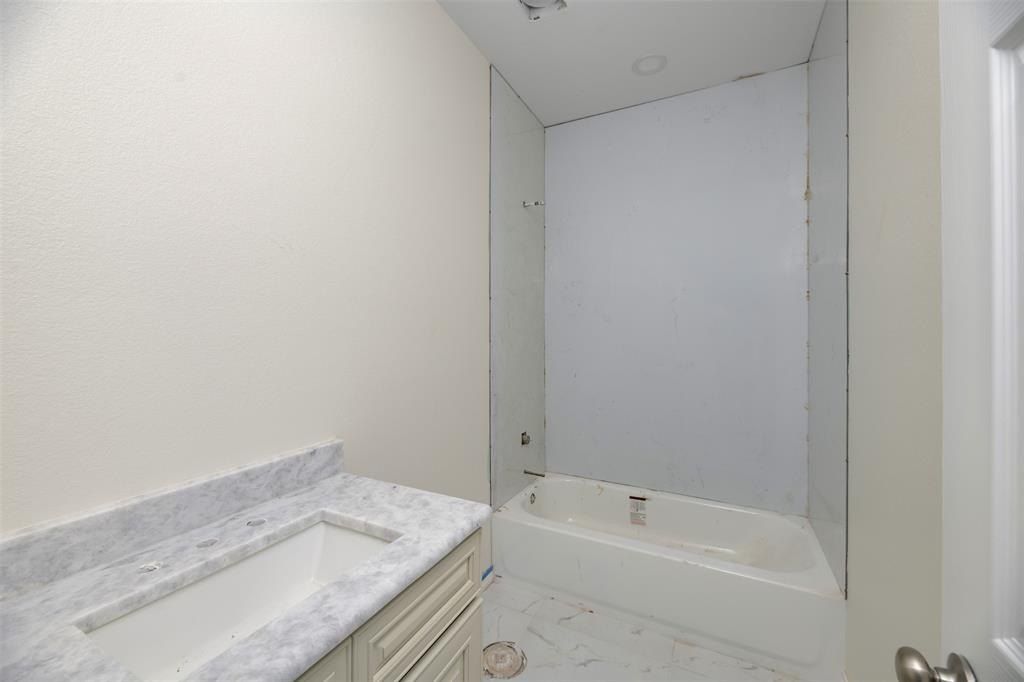 709 Blue Fathom Drive. Runaway Bay, TX 76426