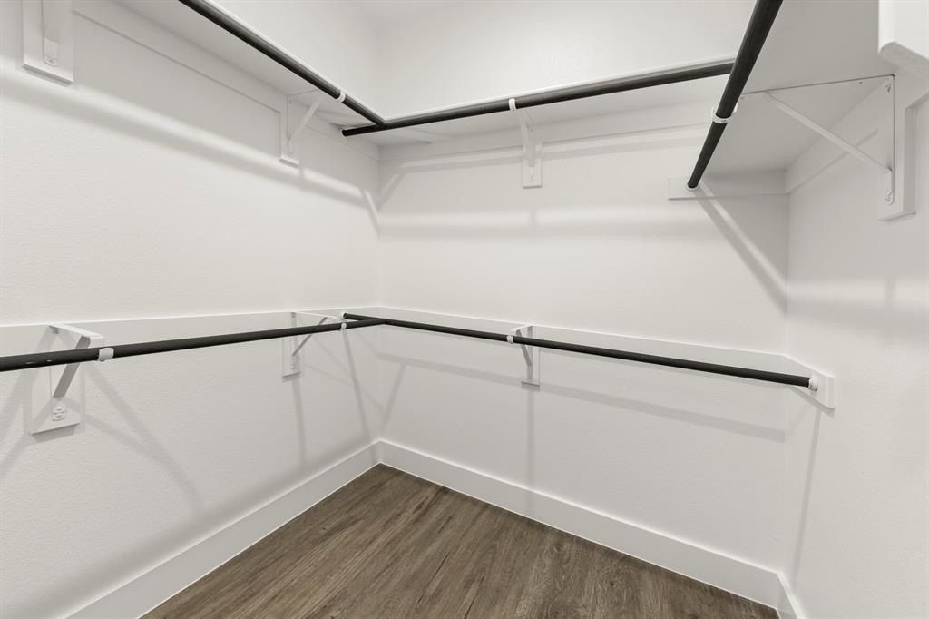 1921 Sapphire Run. Mesquite, TX 75181