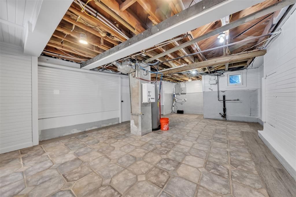 3412 Rogers Avenue. Fort Worth, TX 76109