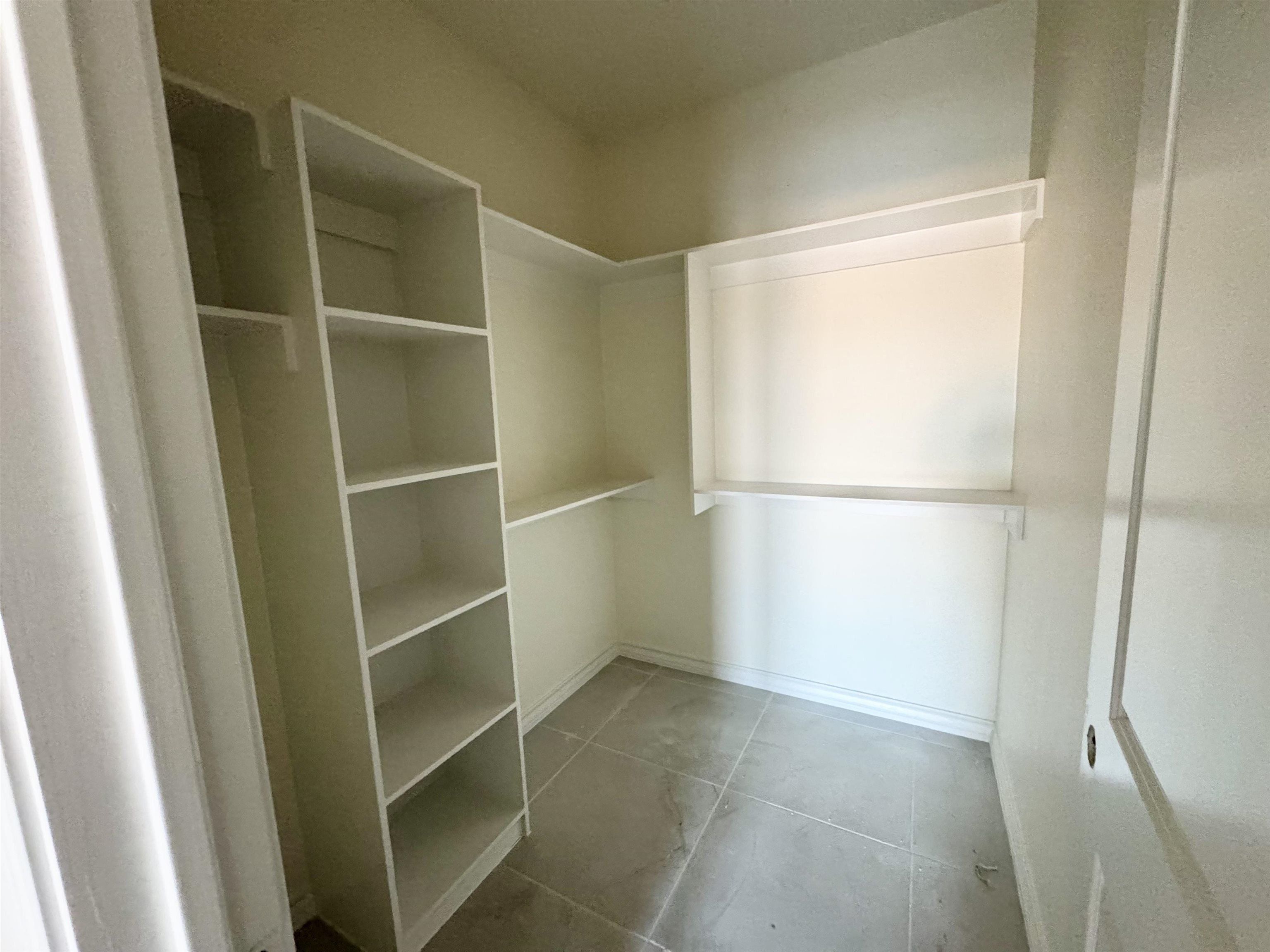 6003 Heather Loop. Laredo, TX 78043