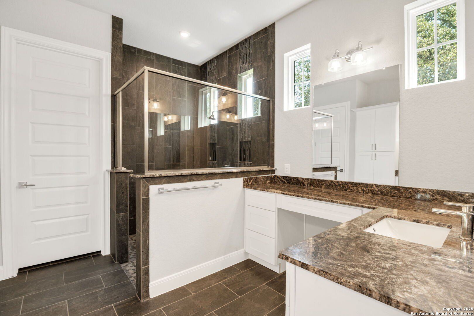 230 Hiram Cook. Blanco, TX 78606