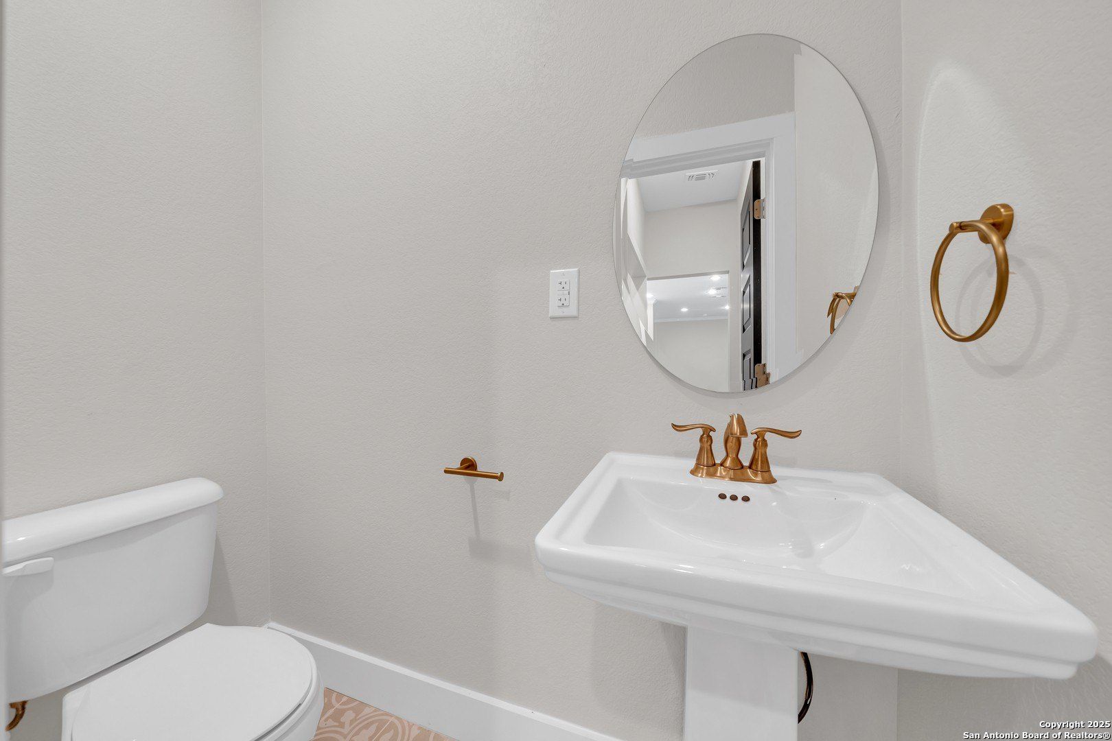 4130 Moana. San Antonio, TX 78218