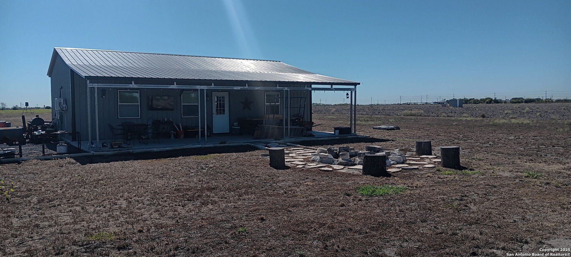 351 Elbert. Marion, TX 78124